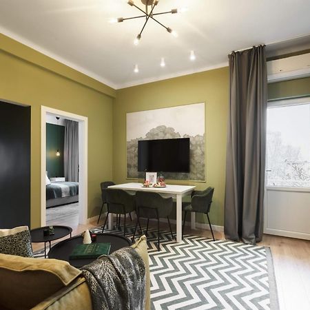 Holt - Out Of The Woods Apartment Bukares Bagian luar foto